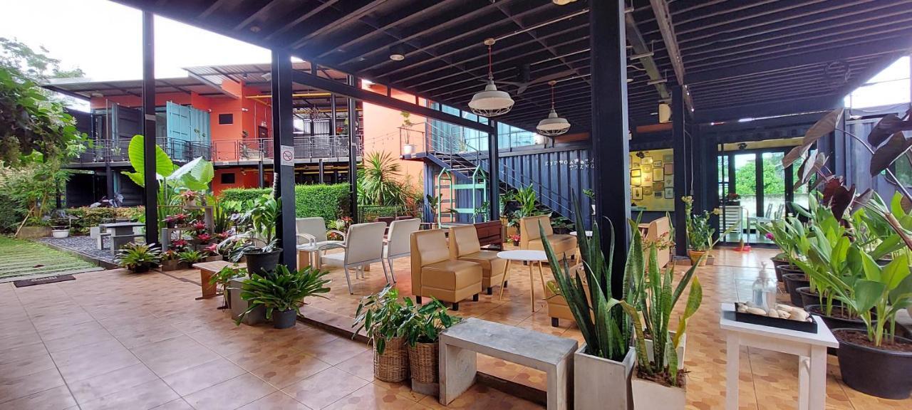 Kipbox Hotel Trang Exterior foto