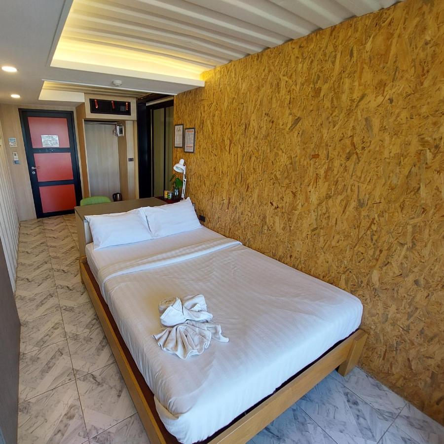 Kipbox Hotel Trang Exterior foto