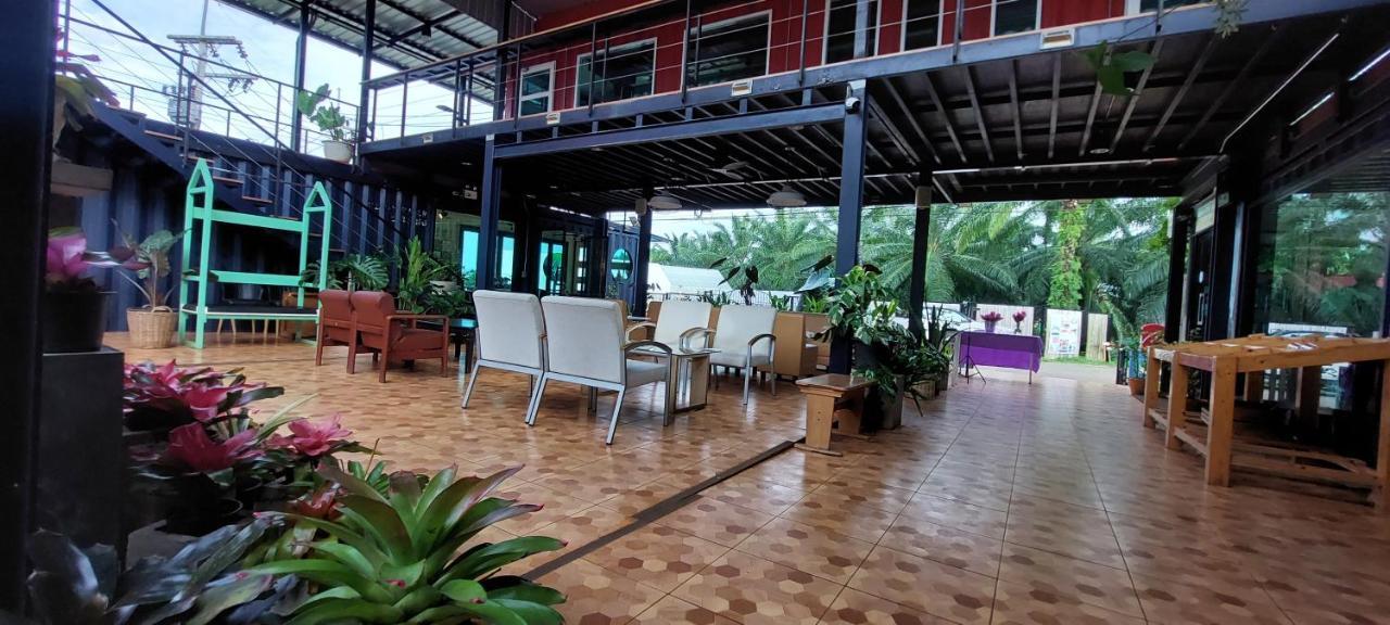 Kipbox Hotel Trang Exterior foto